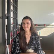 Maestra de educación especial rimaría (generalista) e Historia